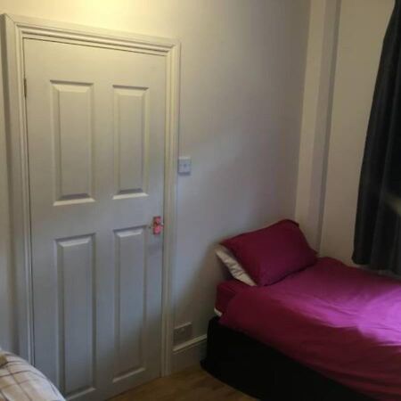 4 Bedroom House For Corporate Stays In Kettering Exterior foto